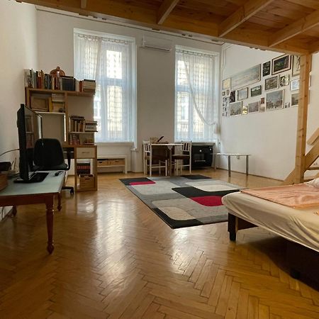 Appartement Andrassy Adventures à Budapest Extérieur photo